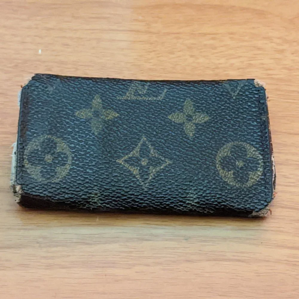 Louis Vuitton Monogram Key Holder/Wallet #1639***